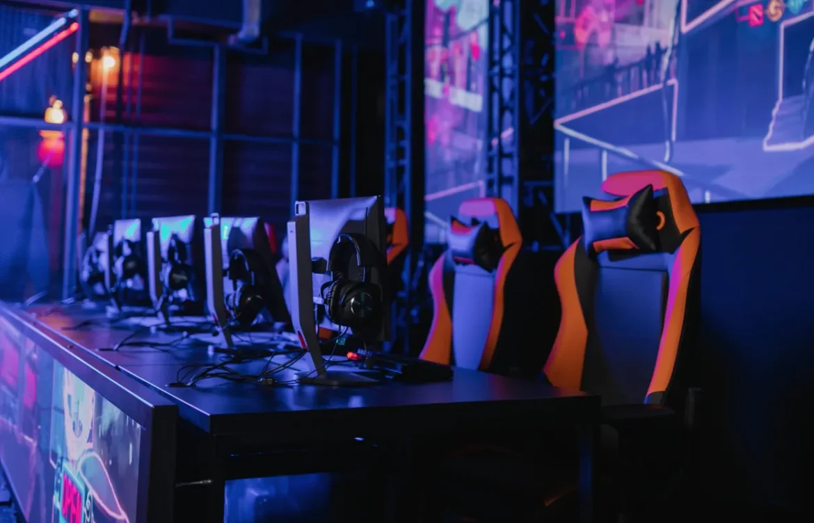 Top 5 Gaming Chair Brands for Comfort, Style & Performance in 2025